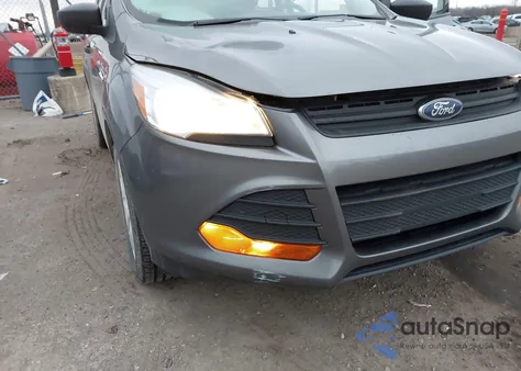 2014 Ford Escape S z USA, uszkodzony, nr VIN 1FMCU0F72EUD00351
